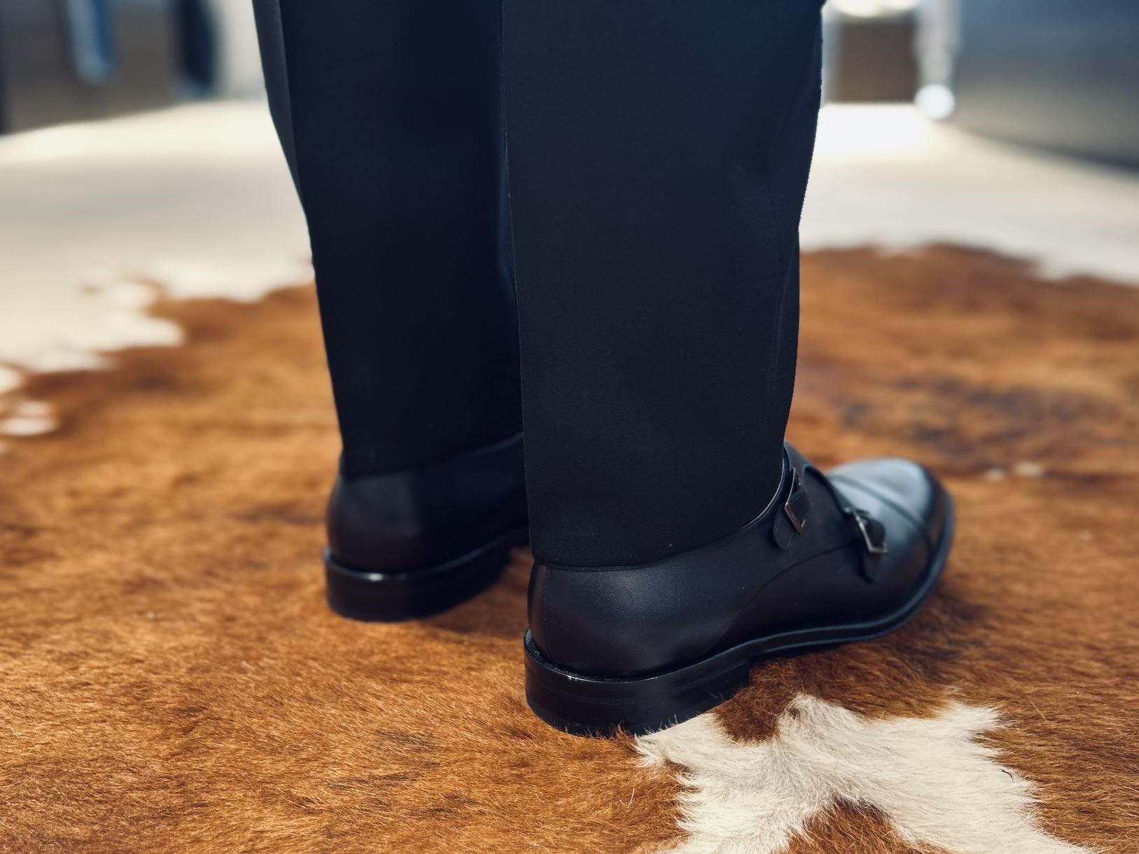 Anzughose nach der Änderung mit passender Länge